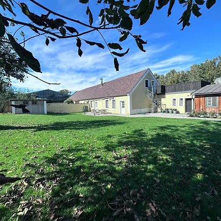 Apartament Ruheoase Im Gruenen Nahe Wien Petronell