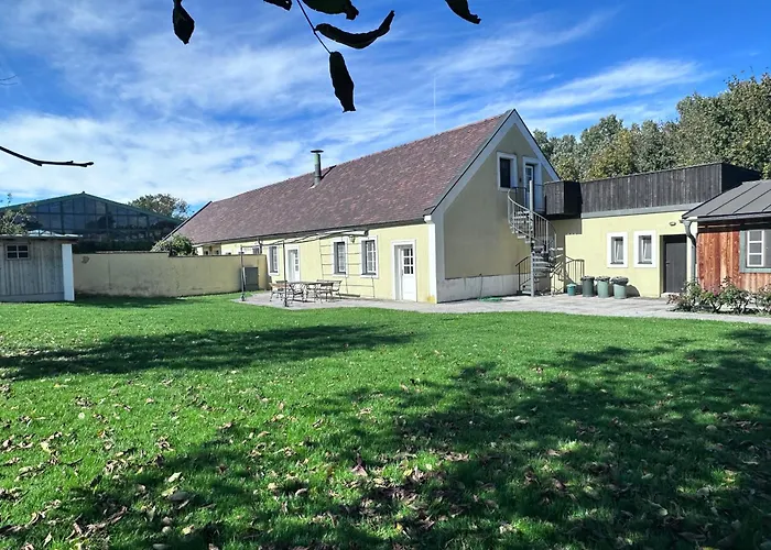 Ruheoase Im Gruenen Nahe Wien